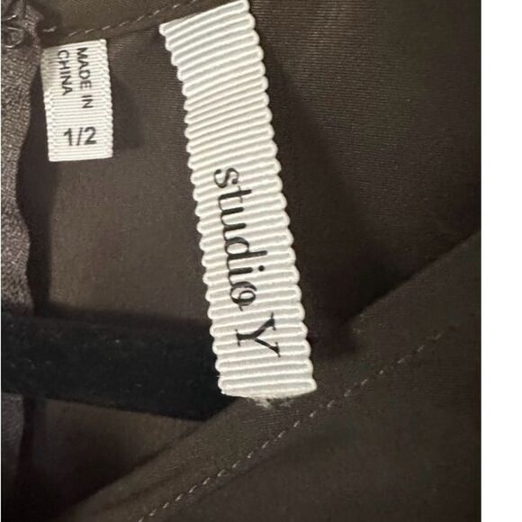 Studio Y Size 1/2 Cap Sleeve Sheath Dress Zipper Accents Dark Olive Green EUC - Picture 3 of 6